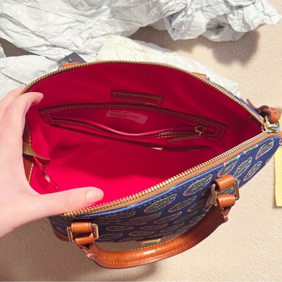 Dooney & Bourke Womens Florida Gators Coated Canvas Convertible Handbag Purse - Picture 4 of 16